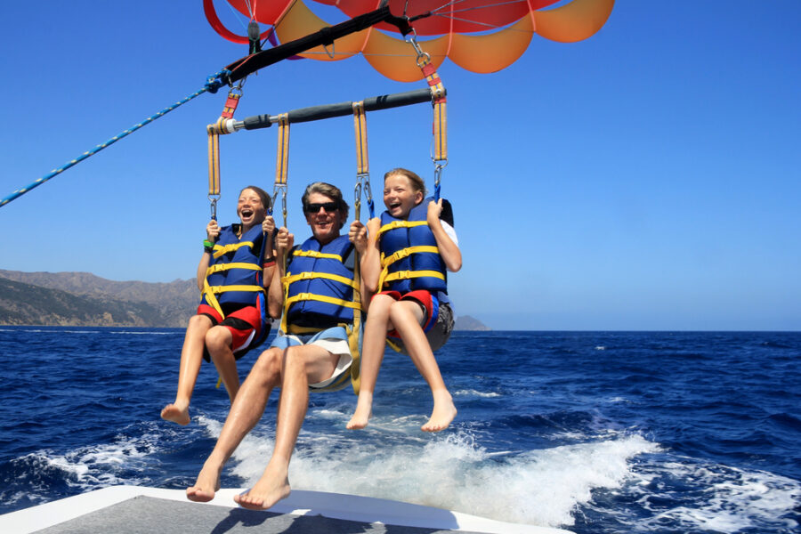 Parasailing in Dubai