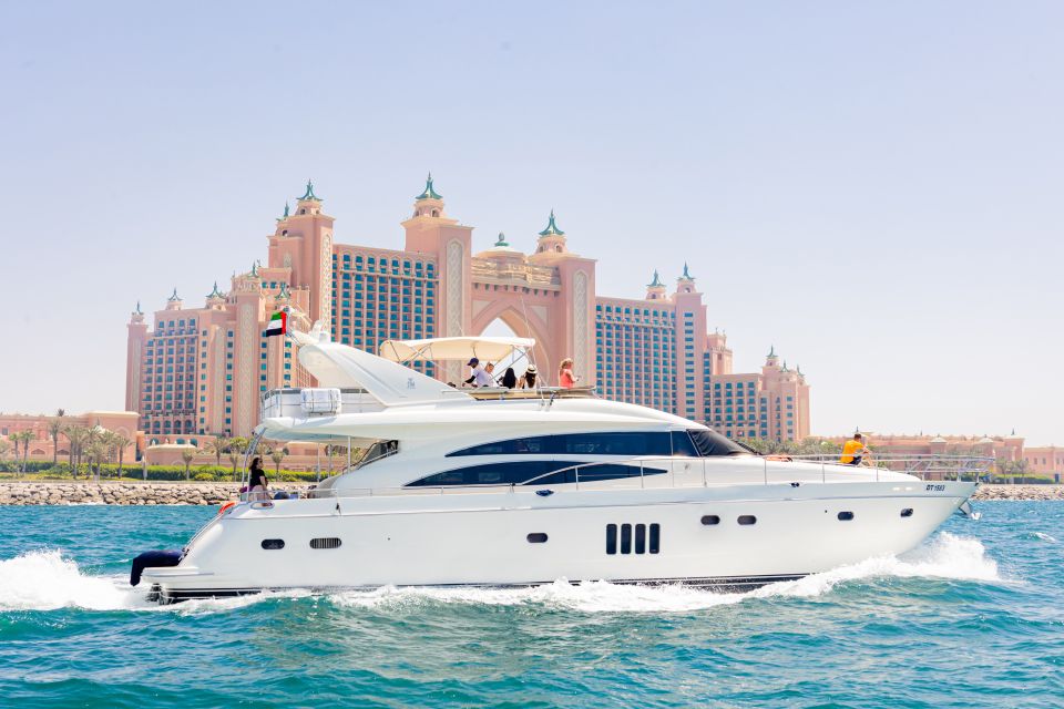 Dubai Yacht Tour - 10 Most Popular Things to Do in Dubai